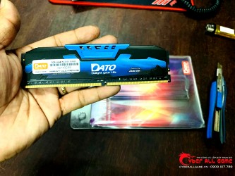 Ram Pc Cao Cấp Dato 4Gb DDR4 Buss 3000Mhz Tản Nhôm
